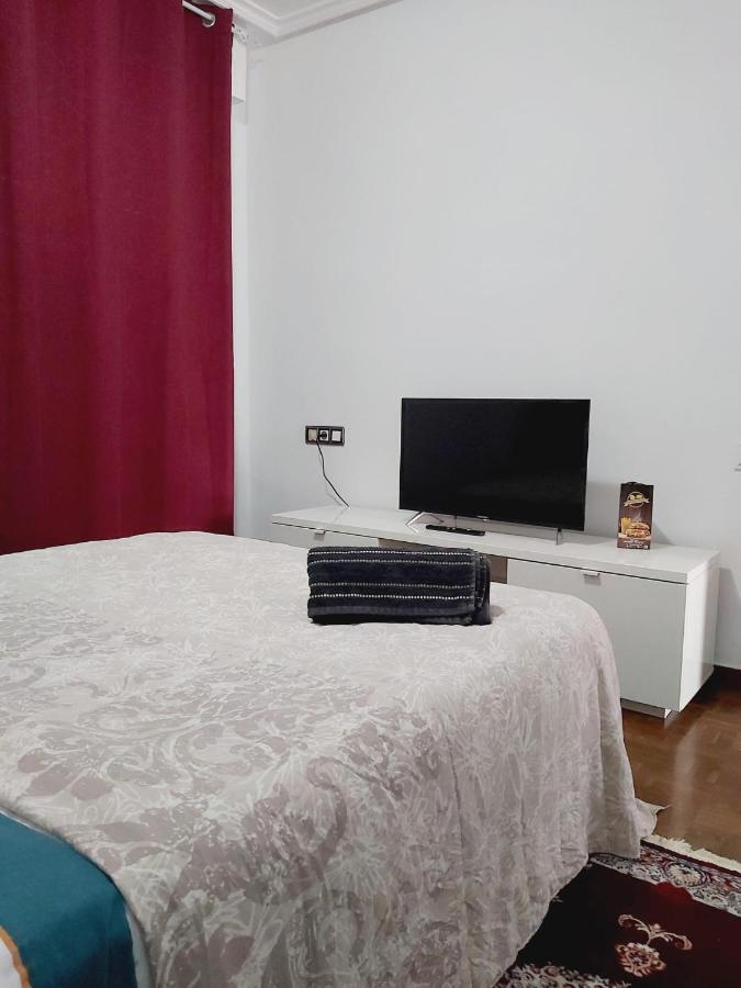 Bernie'S Roomss บิโตเรีย-กัสเตซ ภายนอก รูปภาพ